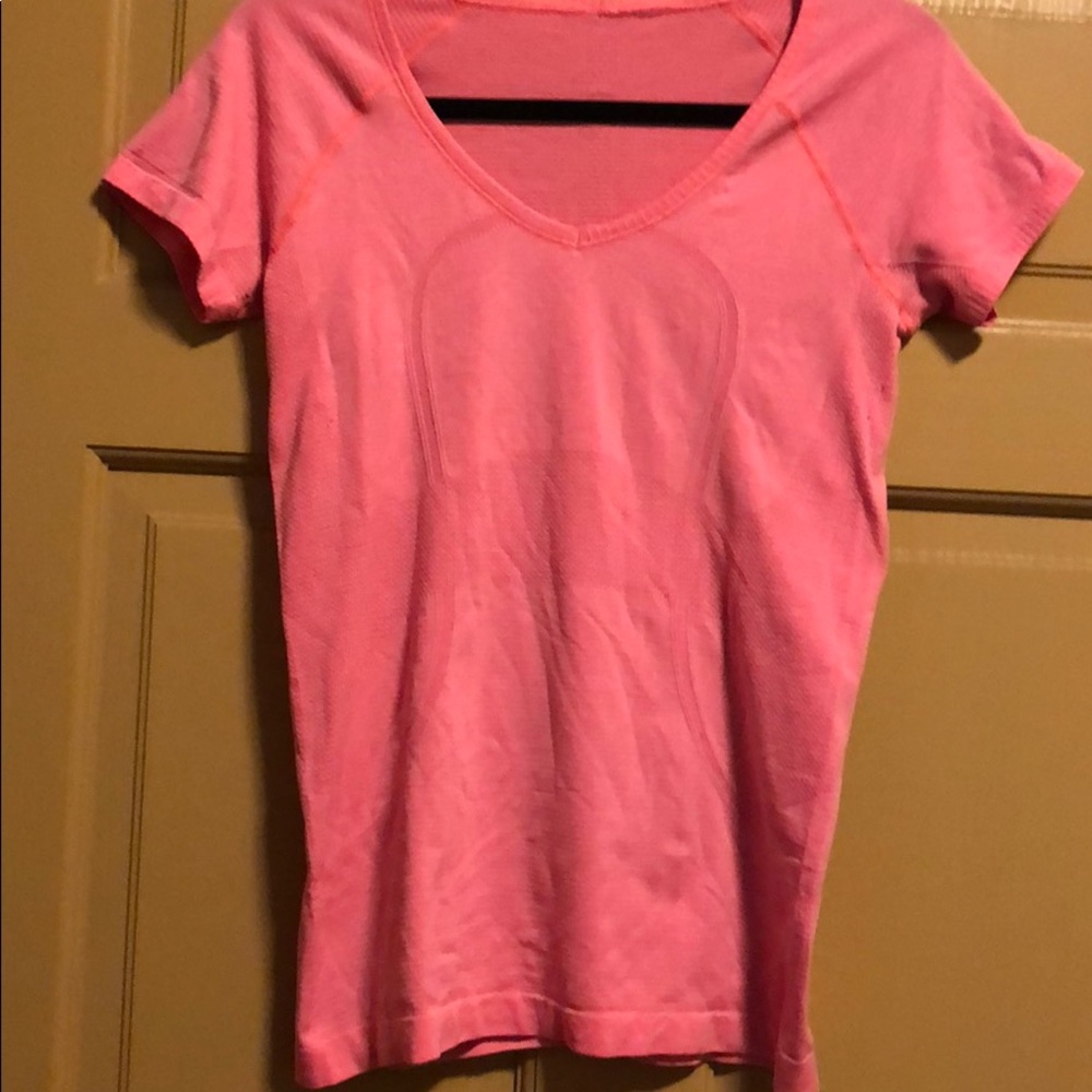 LuluLemon Pink workout shirt. Size: 4